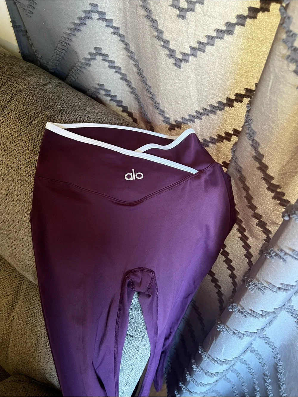 ALO  flare leggings